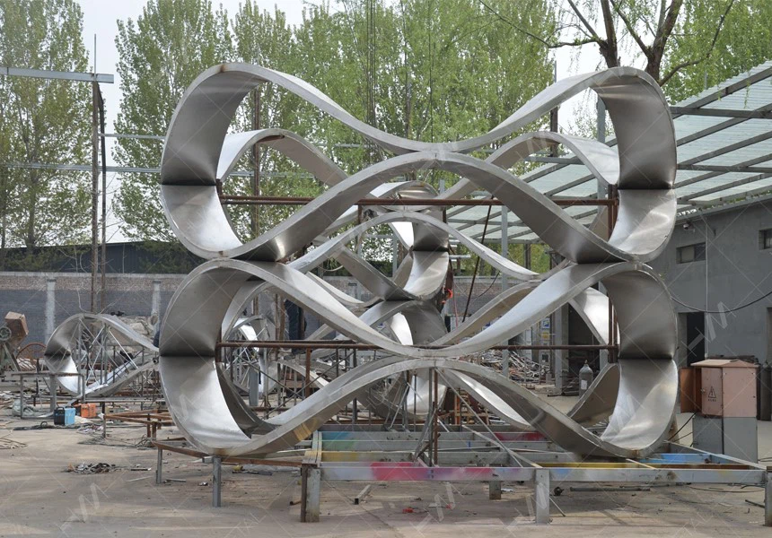 Large stainless steel light sculpture fabrication 02 Large stainless steel light sculpture fabrication 02